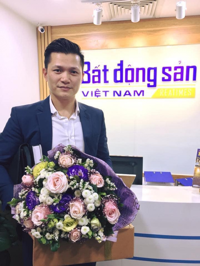 Bài thơ Diện mạo của Vũ Ngọc Dũng